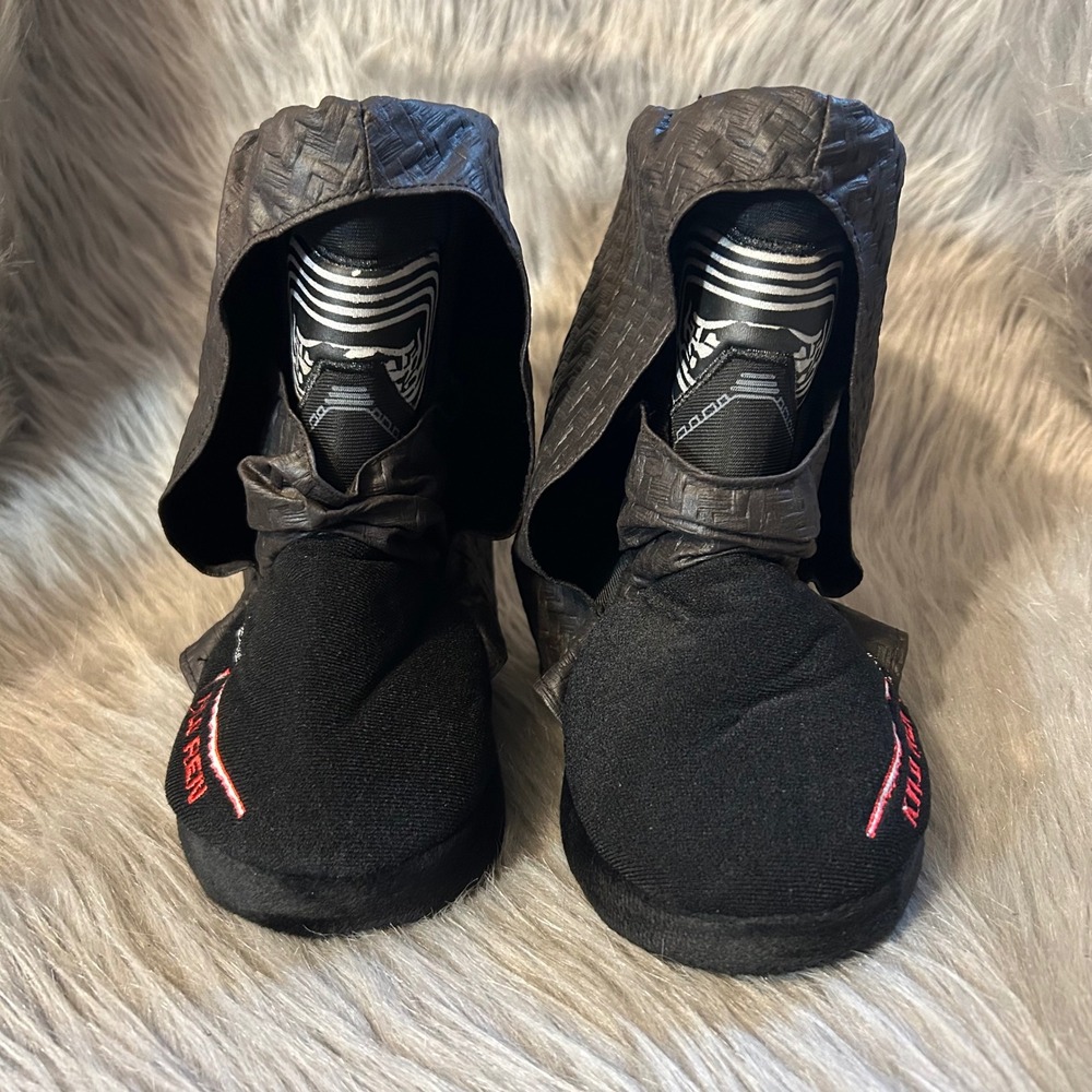 Star Wars Kylo Ren Boot Slippers Toddler Boy Size Small 9/10 Black Booties Shoes